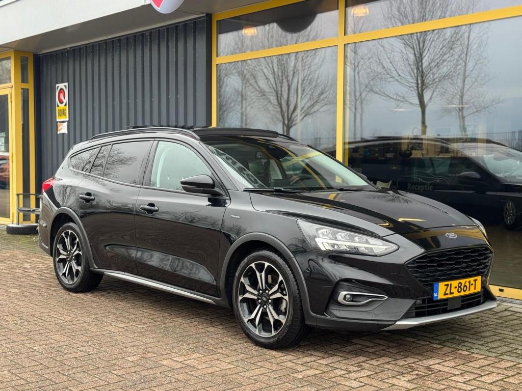 Ford Focus wagon 1.0 ecob. active bns | pano | led | bovag