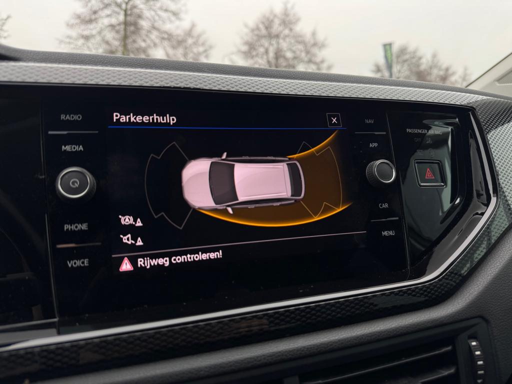Volkswagen Taigo 1.0 tsi life business * carplay * stoelverwarming * pdc 2x