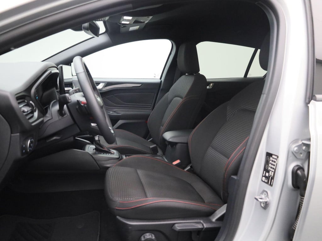 Ford Focus st-line | automaat | cruise control | climate control | winterpa