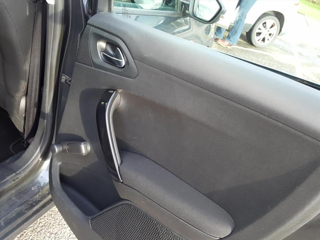 Peugeot 208 envy 1.2 vti 82pk 5d navigatie | cruise & climate control | par