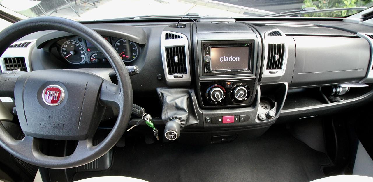 Chausson Welcome 625 (Vast bed + Hefbed, zeer netjes, Euro 5)