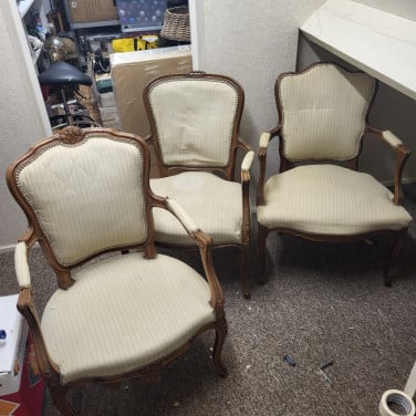 3 antieke Lodewijkstoeltjes