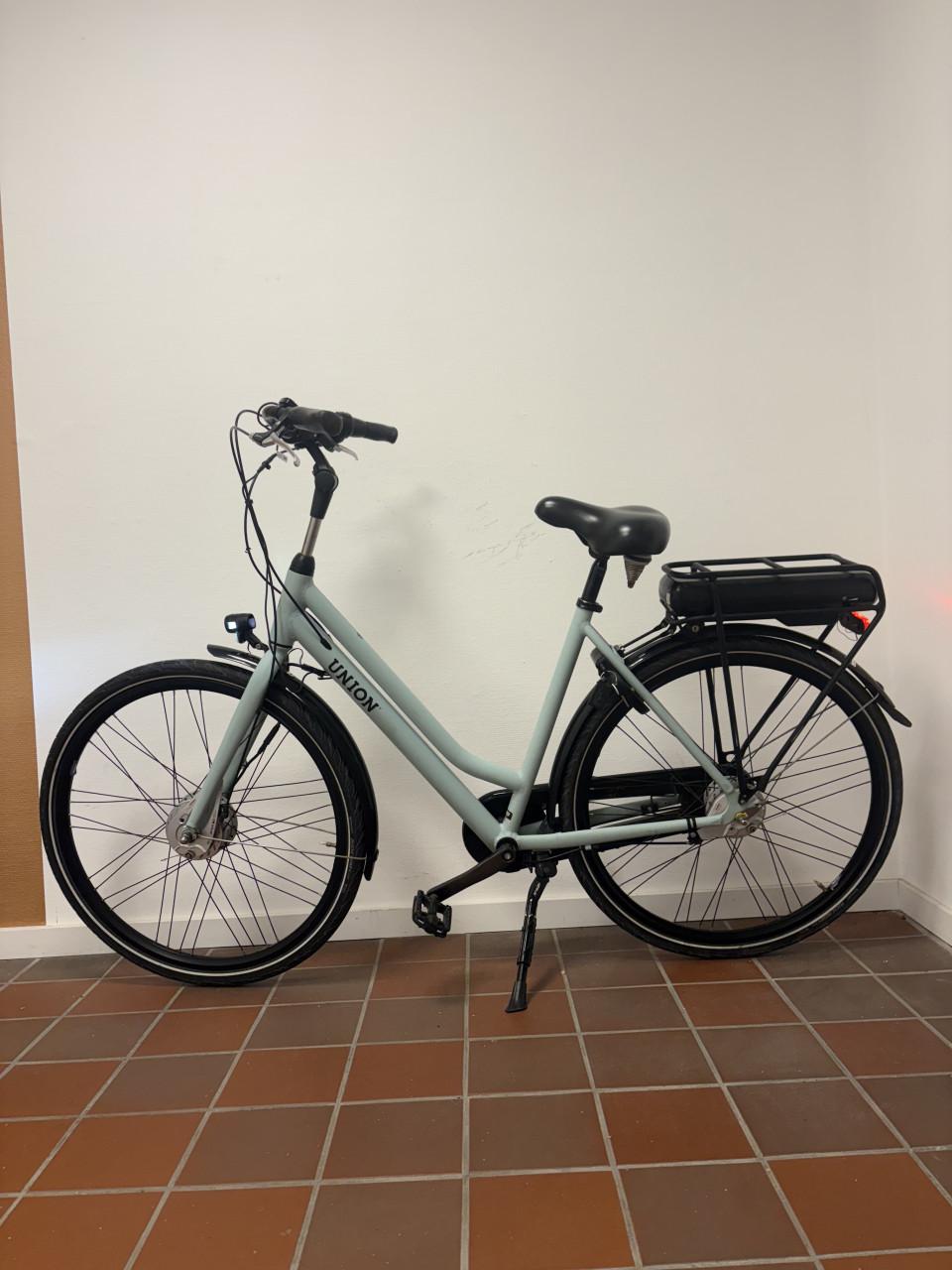 Union fast Elektrische damesfiets.