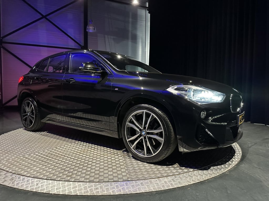 BMW X2 sdrive20i high executive m-pakket *sportstoelen*