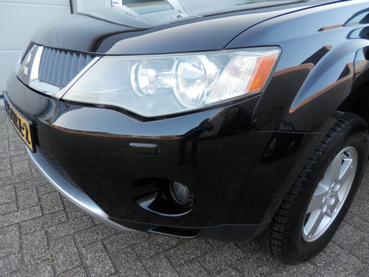 Auto Garant Biedt Aan: Mitsubishi Outlander 2.4 Instyle Automaat