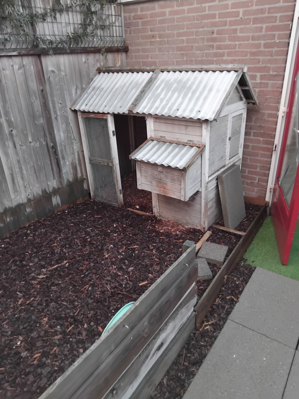 Moooi Houten Origineel Kippehok met Legnest en Ren