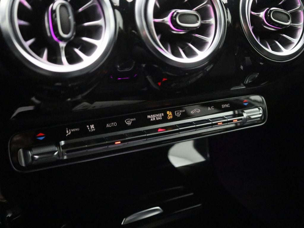 Mercedes-Benz A-Klasse 180 business solution amg | automaat | navigatie | s