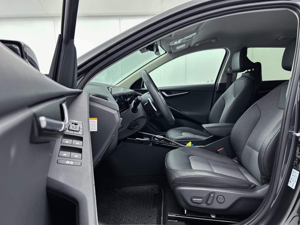 Kia Niro dynamicplusline limited | elektrische stoelen | phev | stoel/stuur
