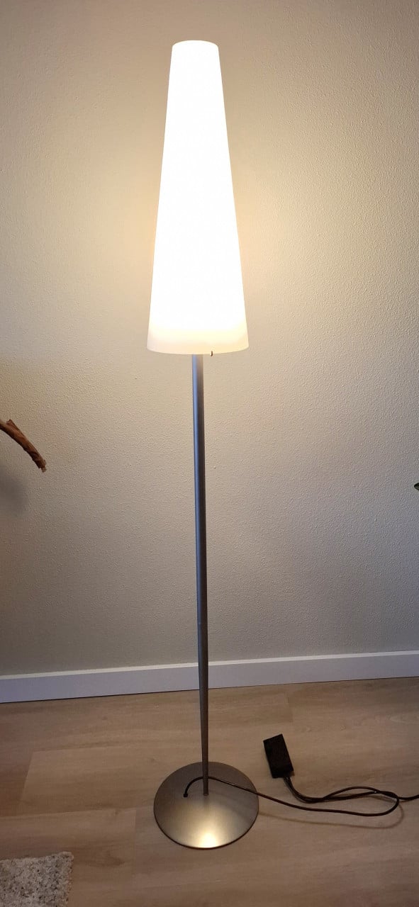 Te koop: Milano design vloerlamp