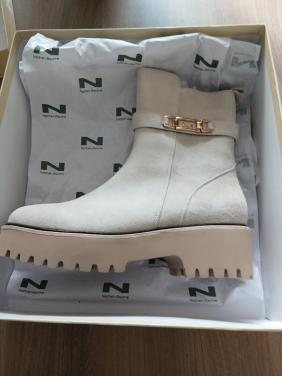 Enkel laarsjes  mt 38/39