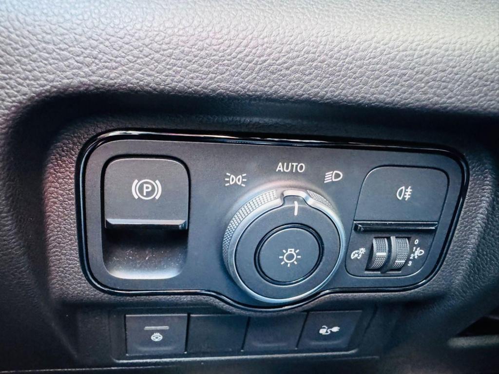 Mercedes-Benz Ecitan l1 pro 51 kwh