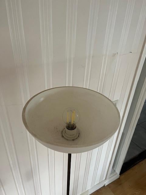 Nette stalamp/- 180cm hoog