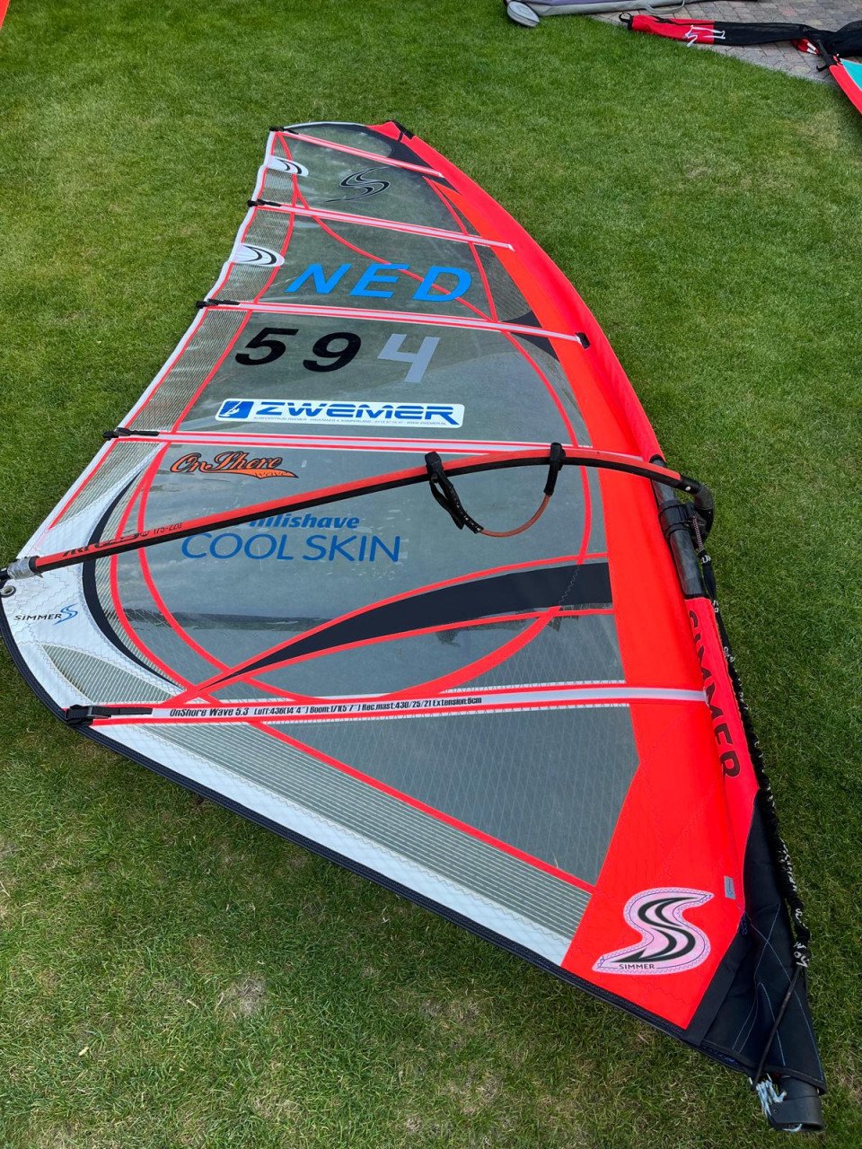 Board: Fanatic Skate - Zeil: 3,7m2 en 5,3m2 COMPLEET