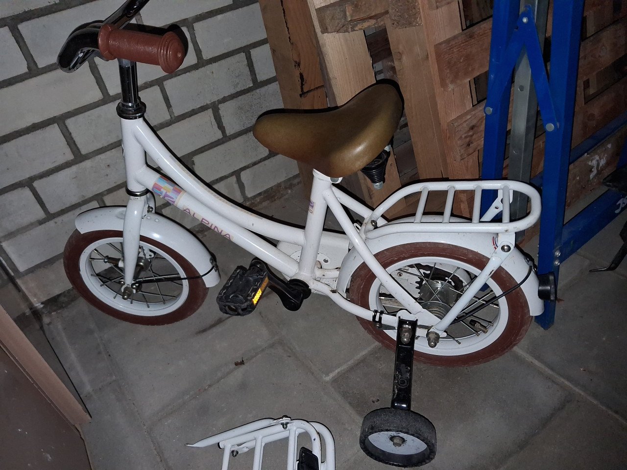 Fietsje wit 12 inc