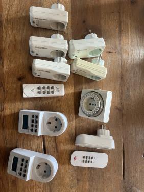 Diverse timers en draadloze schakelset van Elro
