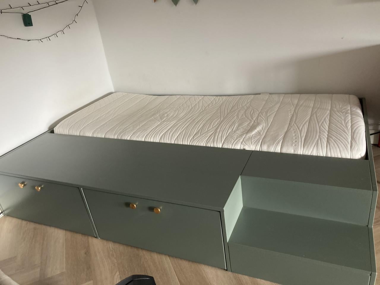 Bed ombouw vt wonen woood met lades