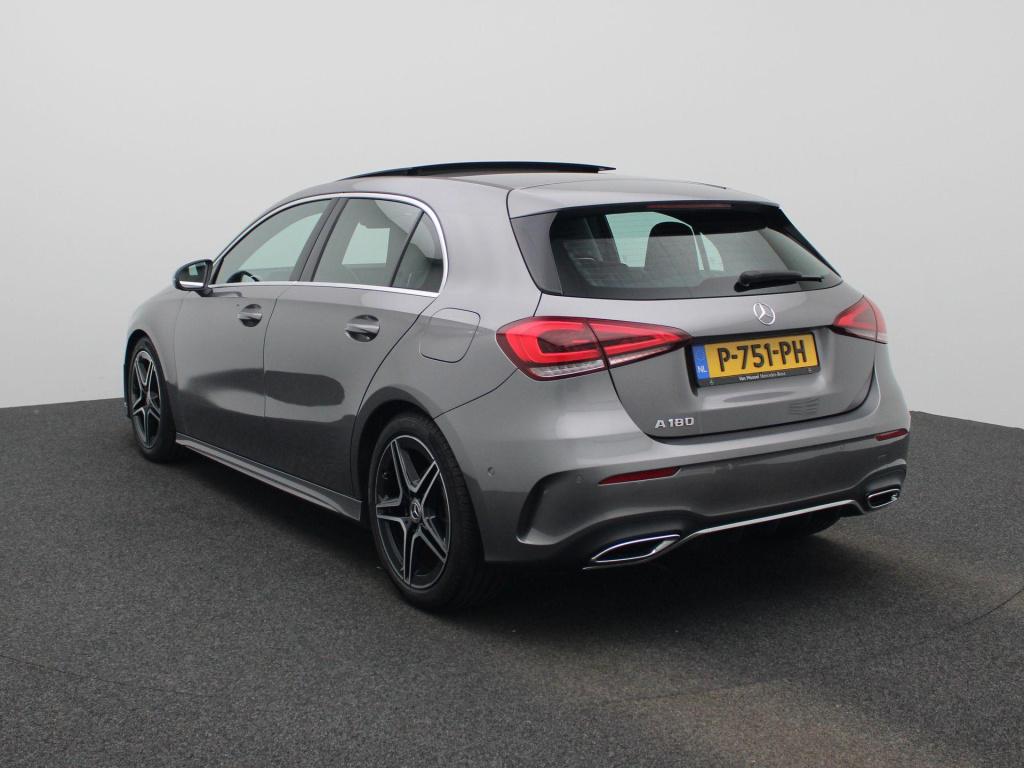 Mercedes-Benz A-Klasse 180 business solution amg | automaat | panorama dak 