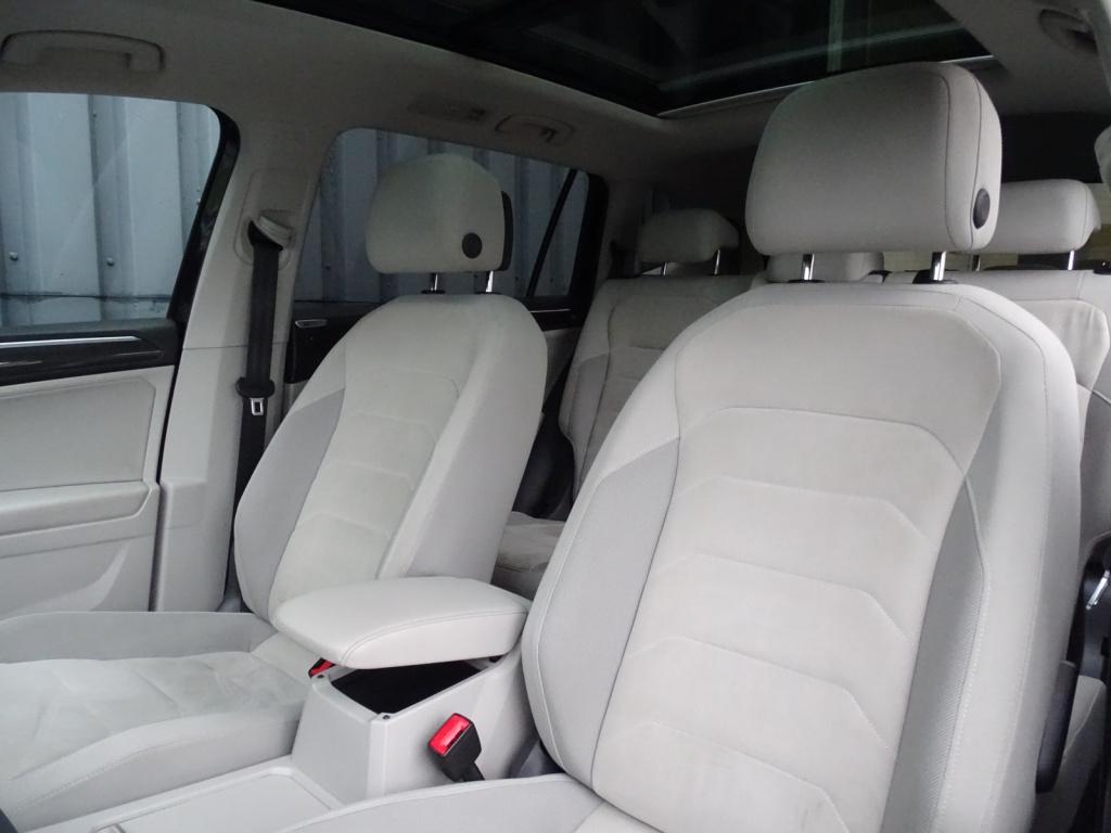 Volkswagen Tiguan Allspace 2.0 tsi 4motion highline business r 7p. automaat