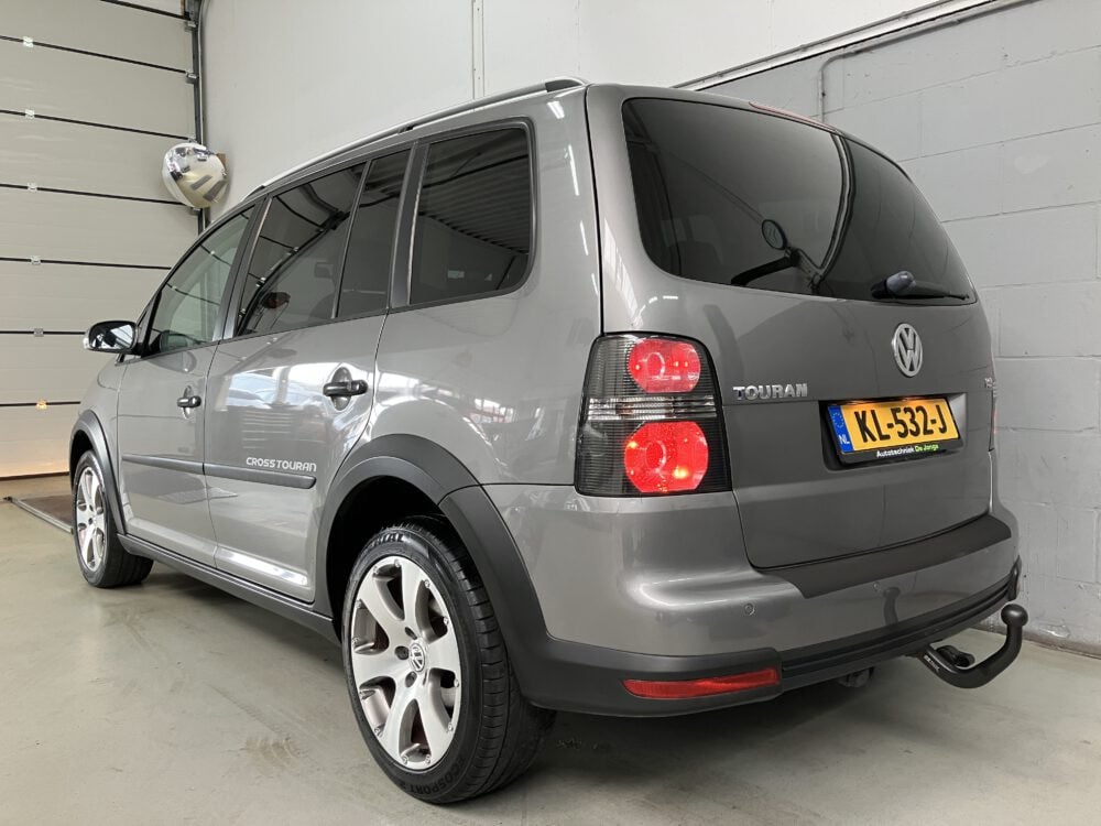Volkswagen Cross Touran 1.4 TSi DSG Automaat