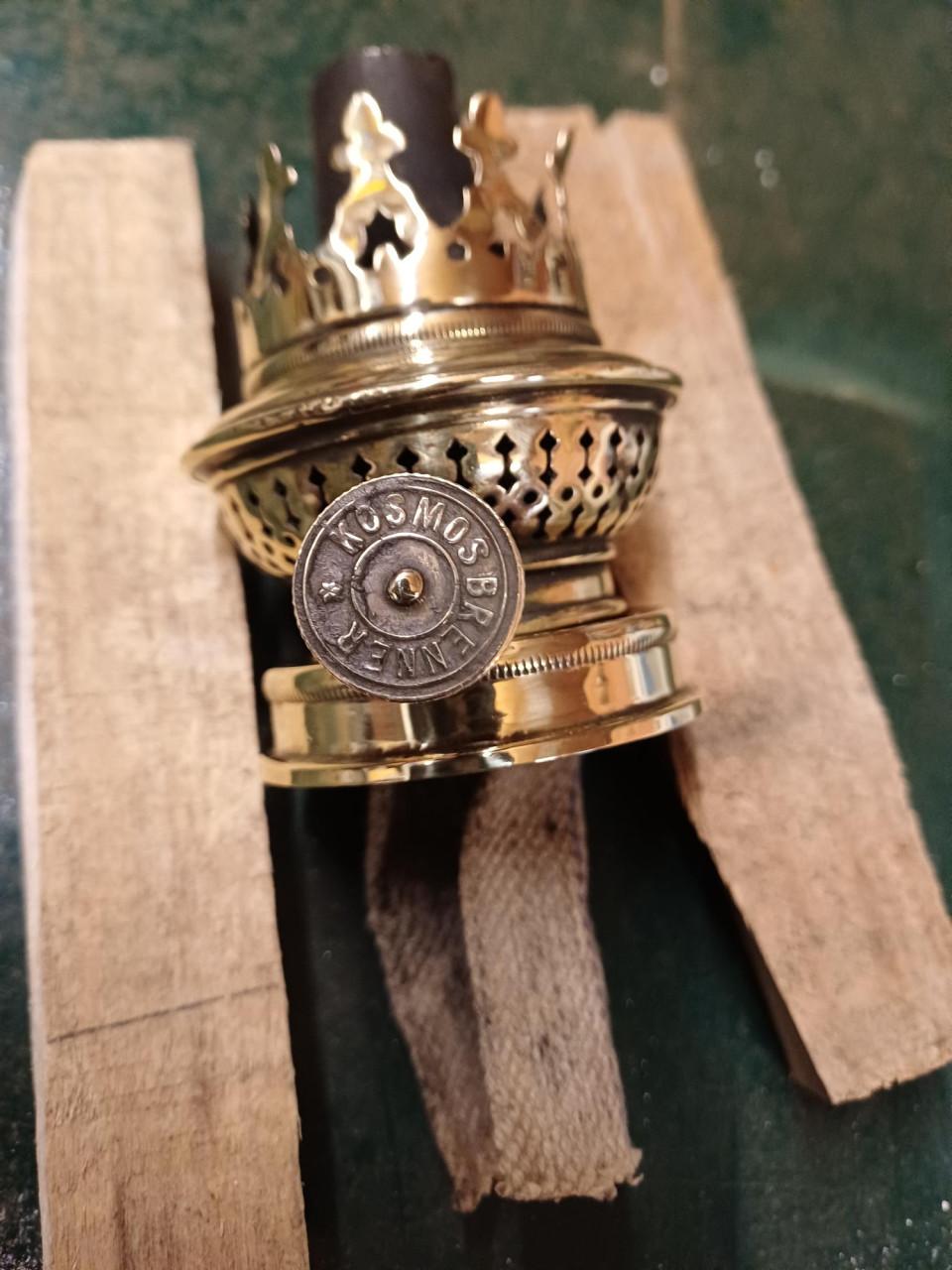 Olielamp brander
