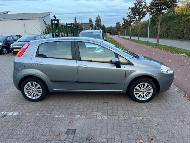 Renault Clio 1.2-16v authentique