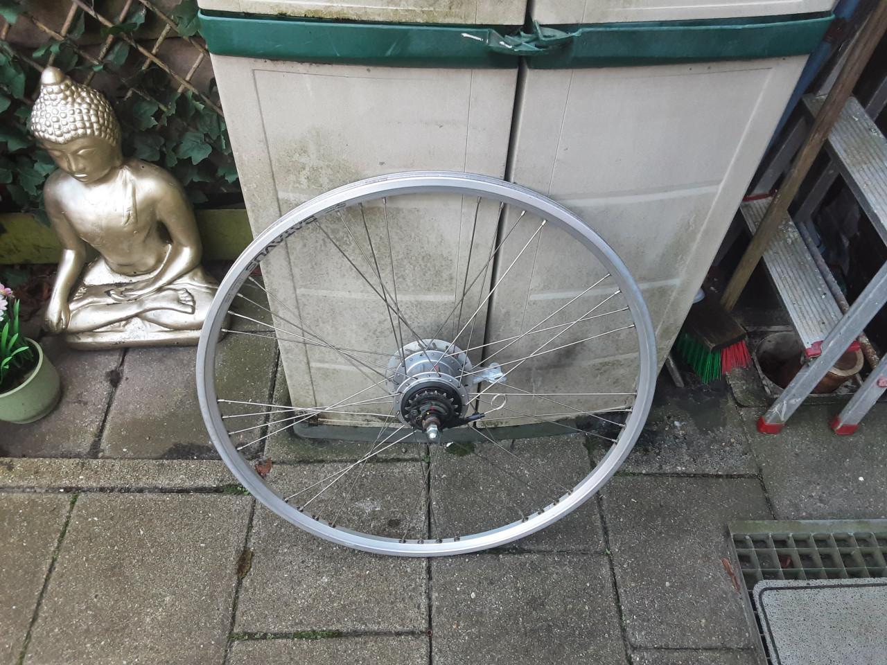 Set batavus 28 inch wielen, 8 speed,rollerbrake rem