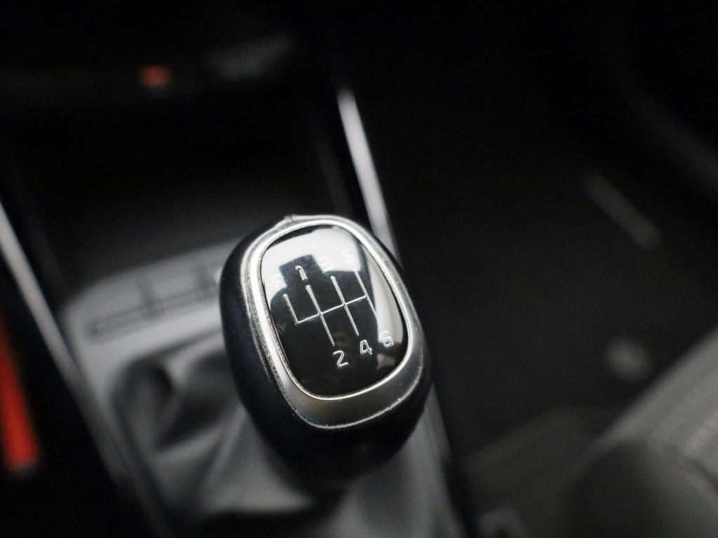 Kia Stonic 1.0 t-gdi mhev dynamicplusline | lmv | navigatie | parkeer senso