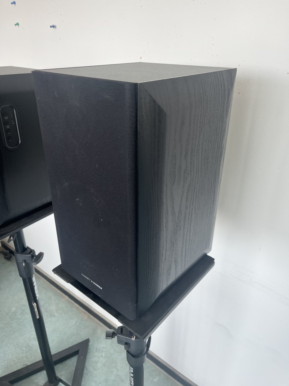 Thonet & Vander monitorset bluetooth met statieven