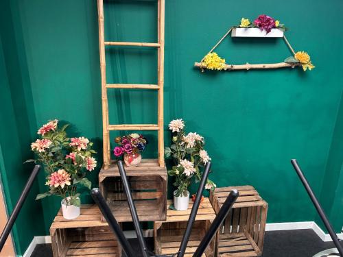 Houten kistjes decoratie materiaal kunst bloemen