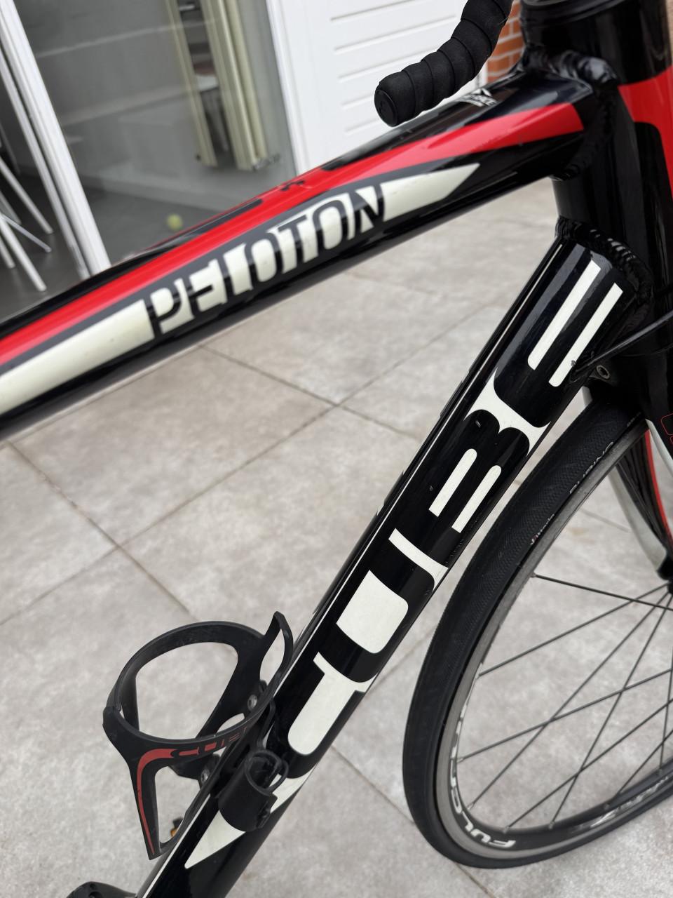 In perfecte staat race fiets Cube Peloton
