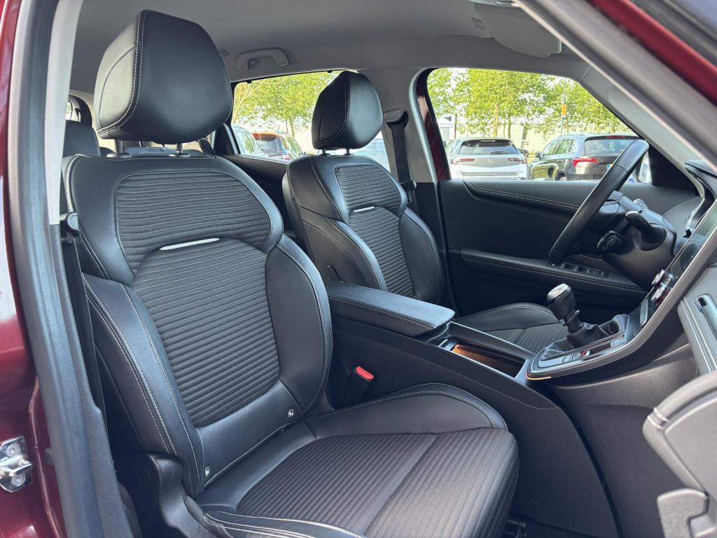 Renault Scenic 1.3 tce intens incl. trekhaak!