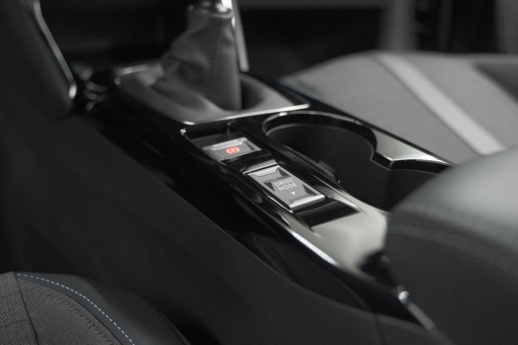 Peugeot 208 puretech 100 allure pack | camera | apple carplay | stoelverwar