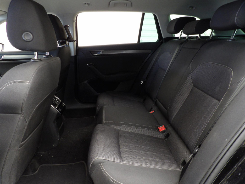 Skoda Superb combi 1.4 tsi phev 217pk dsg-6 style