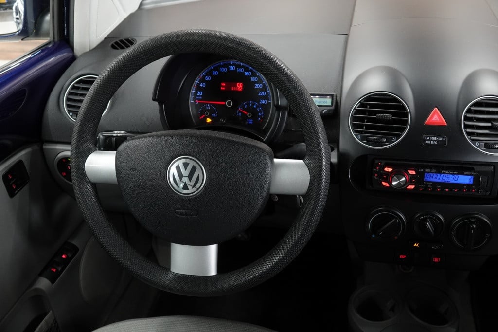 Volkswagen New Beetle 1.6 trendline | cruise | airco |