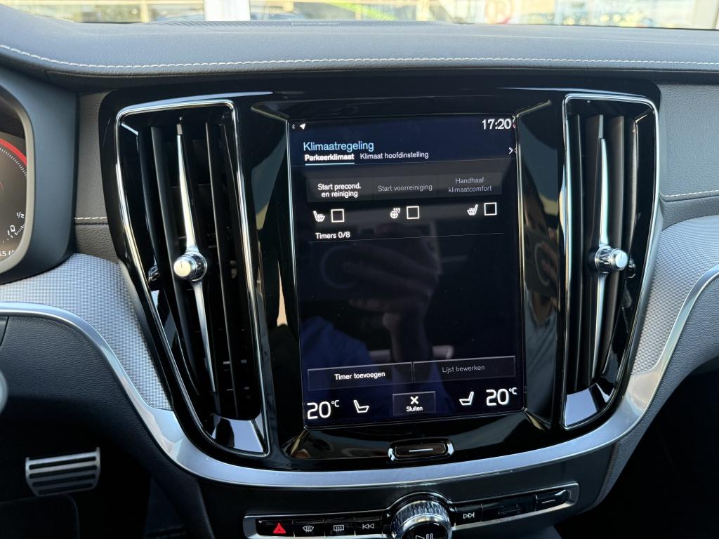 Volvo V60 t6 398pk recharge r-design| panodak| adap.cruise| 360camera| sty