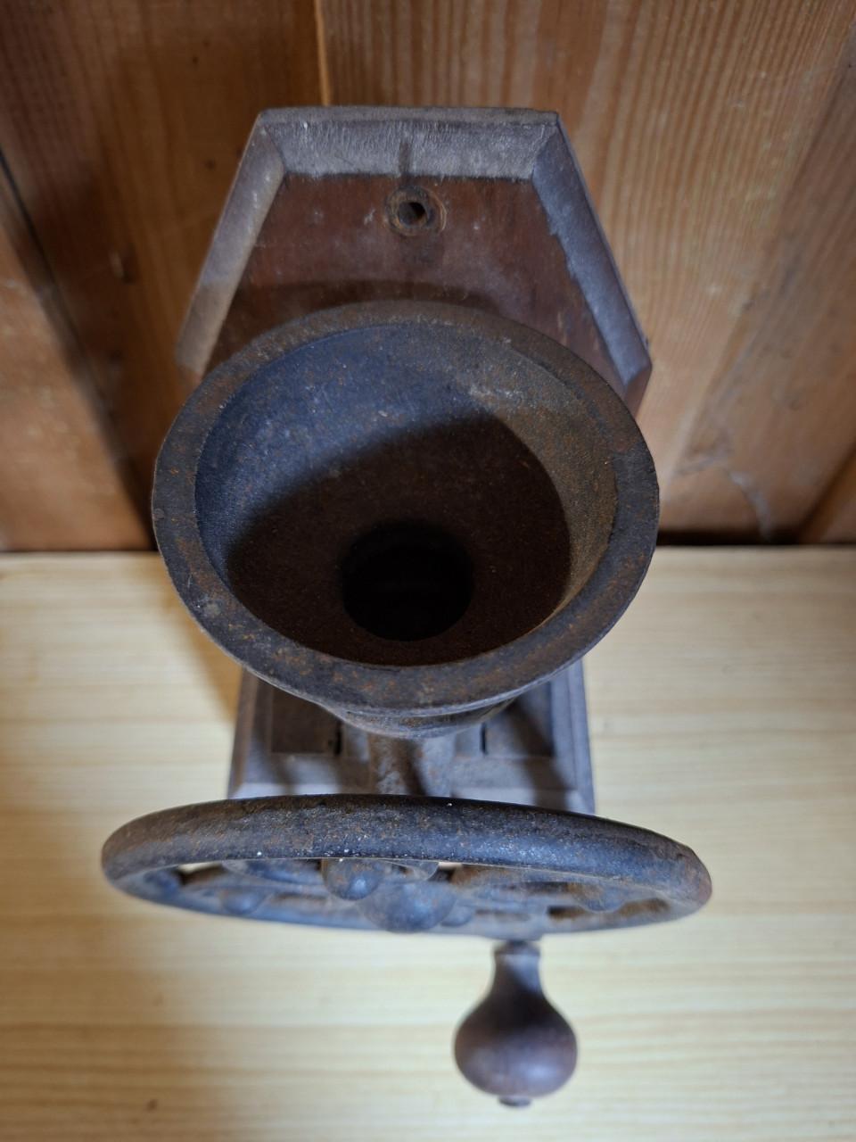 Vintage decoratieve koffiemolen