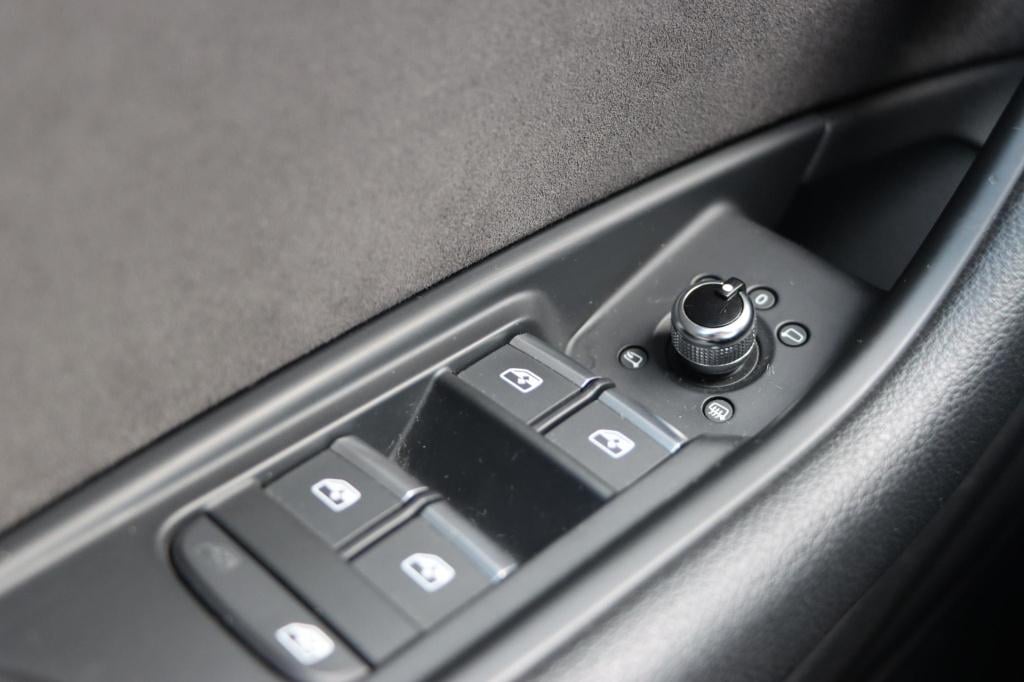 Audi A4 allroad 45 tfsi quattro pro line 245pk s-tronic elektrische stoelen