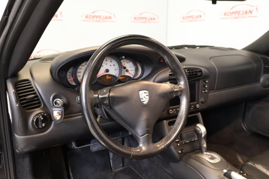 Porsche 911 cabrio 3.4 carrera orgineel nl, motor is vervangen, applecarpla