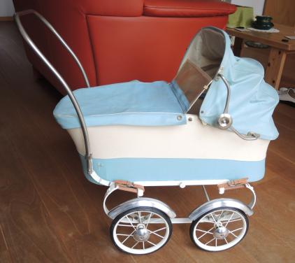 Vintage poppenwagen - merk Zekiwa