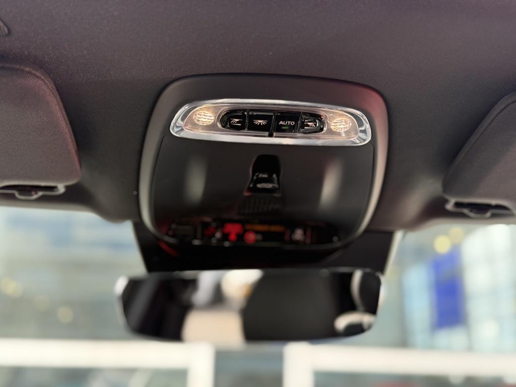 Volvo XC90 t8 390pk recharge r-design| luchtvering| trekhaak| panodak| 360c
