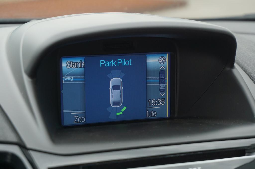 Ford Fiesta 1.0 ecoboost hot hatch airco / navi / cruise / stoelverw. / par