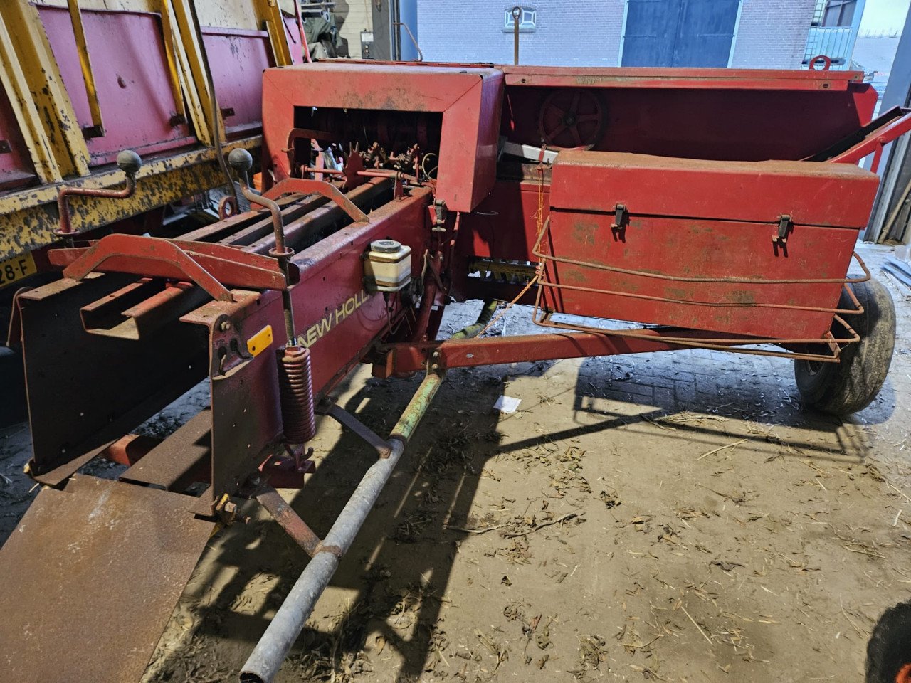 Balenpers New holland 286 super Hayliner