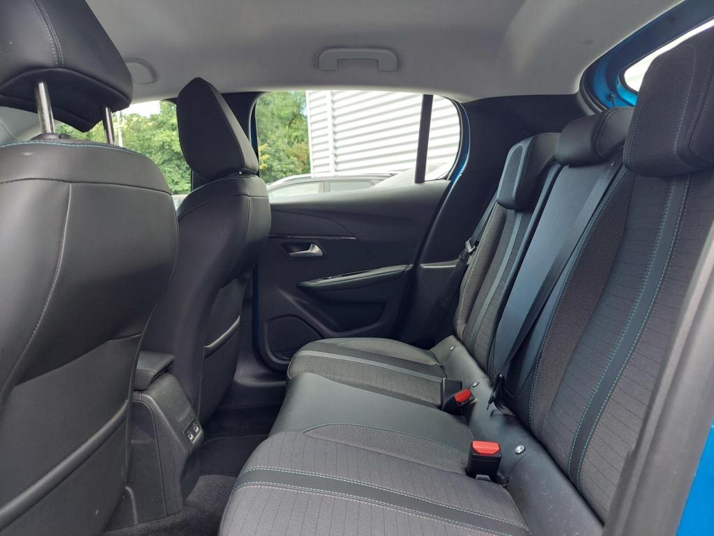 Peugeot 208 1.2 pt 100 allure clima/navi/lmv