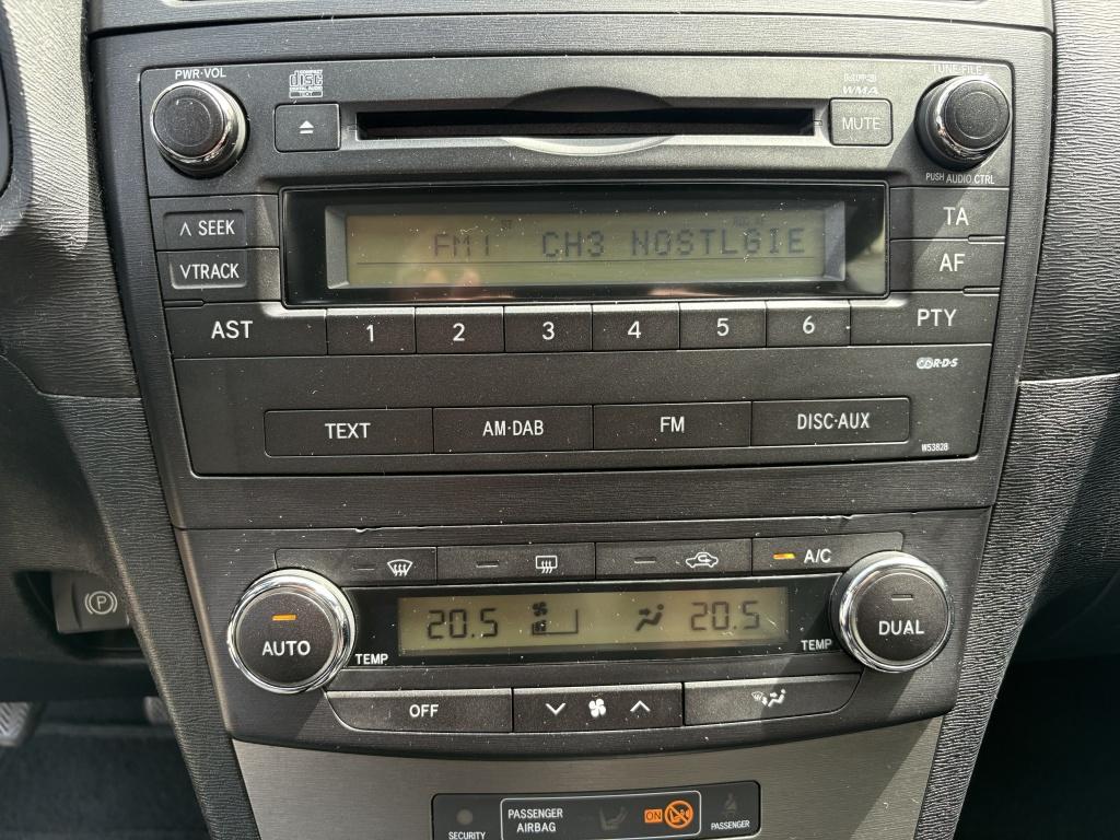 Toyota Avensis 1.8 vvti comfort