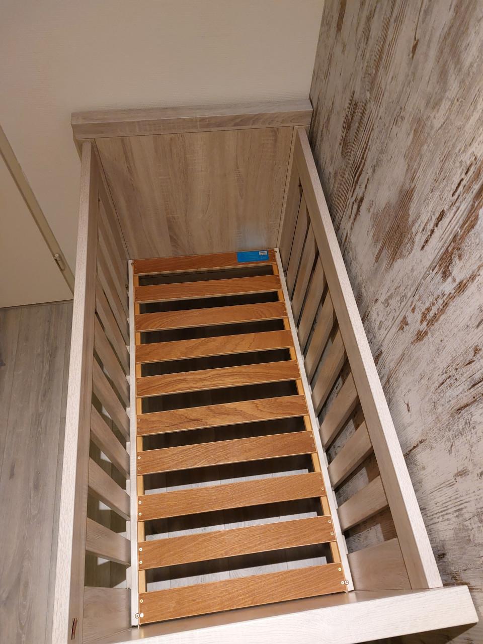 Comoleet baby/ peuter ledikant met toebehoren