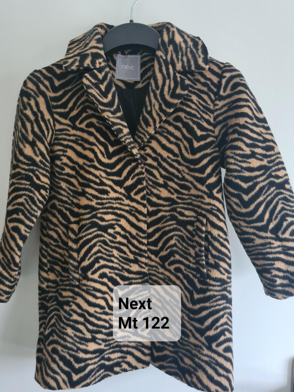 Zwart ,beige zebraprint zachte jas van Next  Maat 122