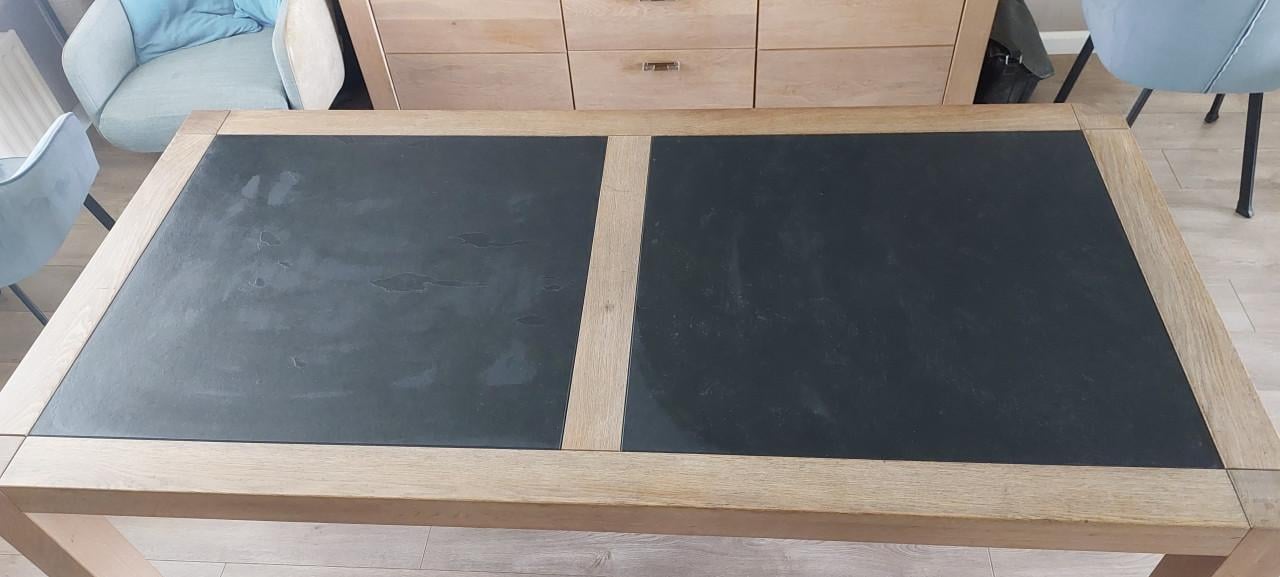 Te koop: complete robuste licht eieken meubelset met leistenen inlegbladen