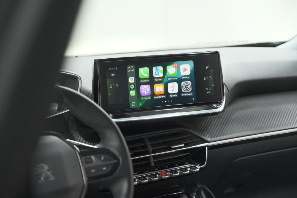 Peugeot 2008 puretech 130 blue lease allure | camera | navigatie | apple ca