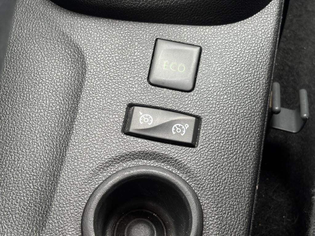 Renault Captur 0.9 tce intens + trekhaak!