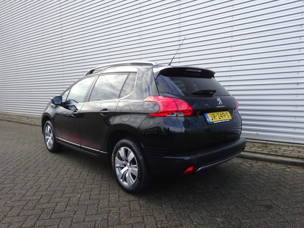 Peugeot 2008 1.2 puretech urban cross airco / navi / cruise / parkeers. / n